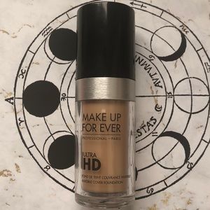 Make Up Forever Foundation